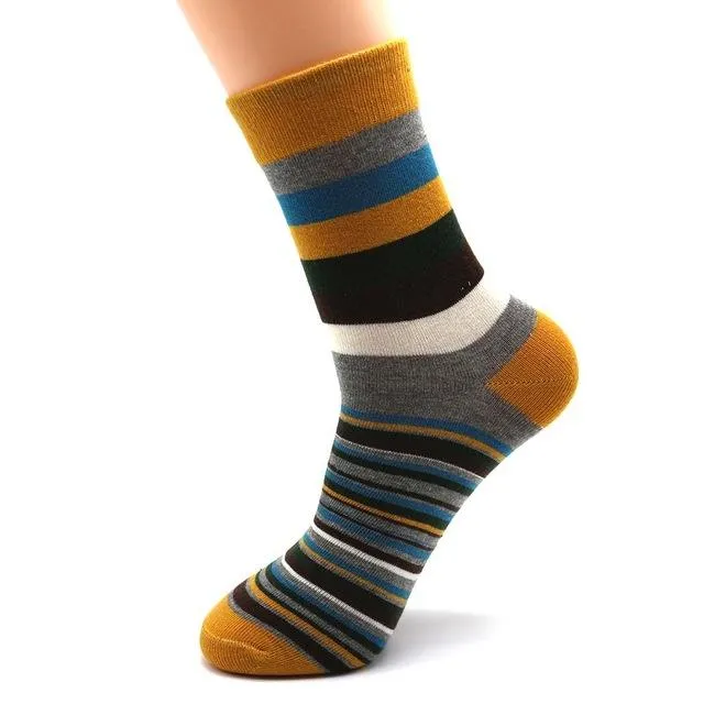 5 Pairs Popular Men's Latest Fashion Color Stripes Designed Socks