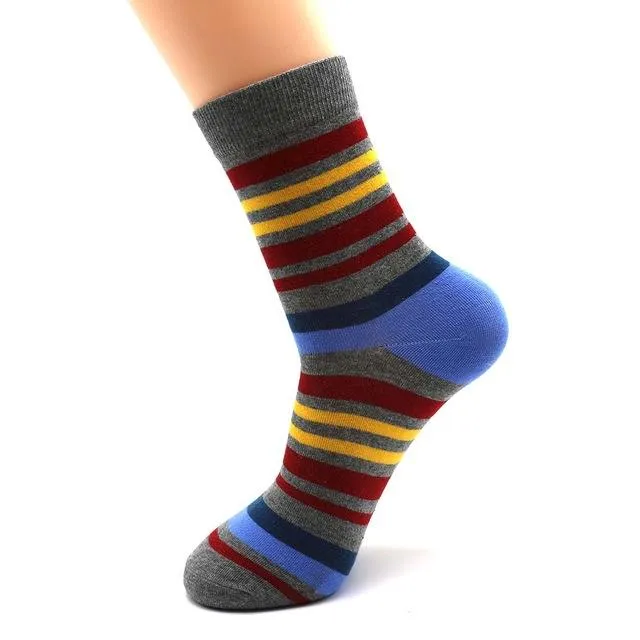 5 Pairs Popular Men's Latest Fashion Color Stripes Designed Socks