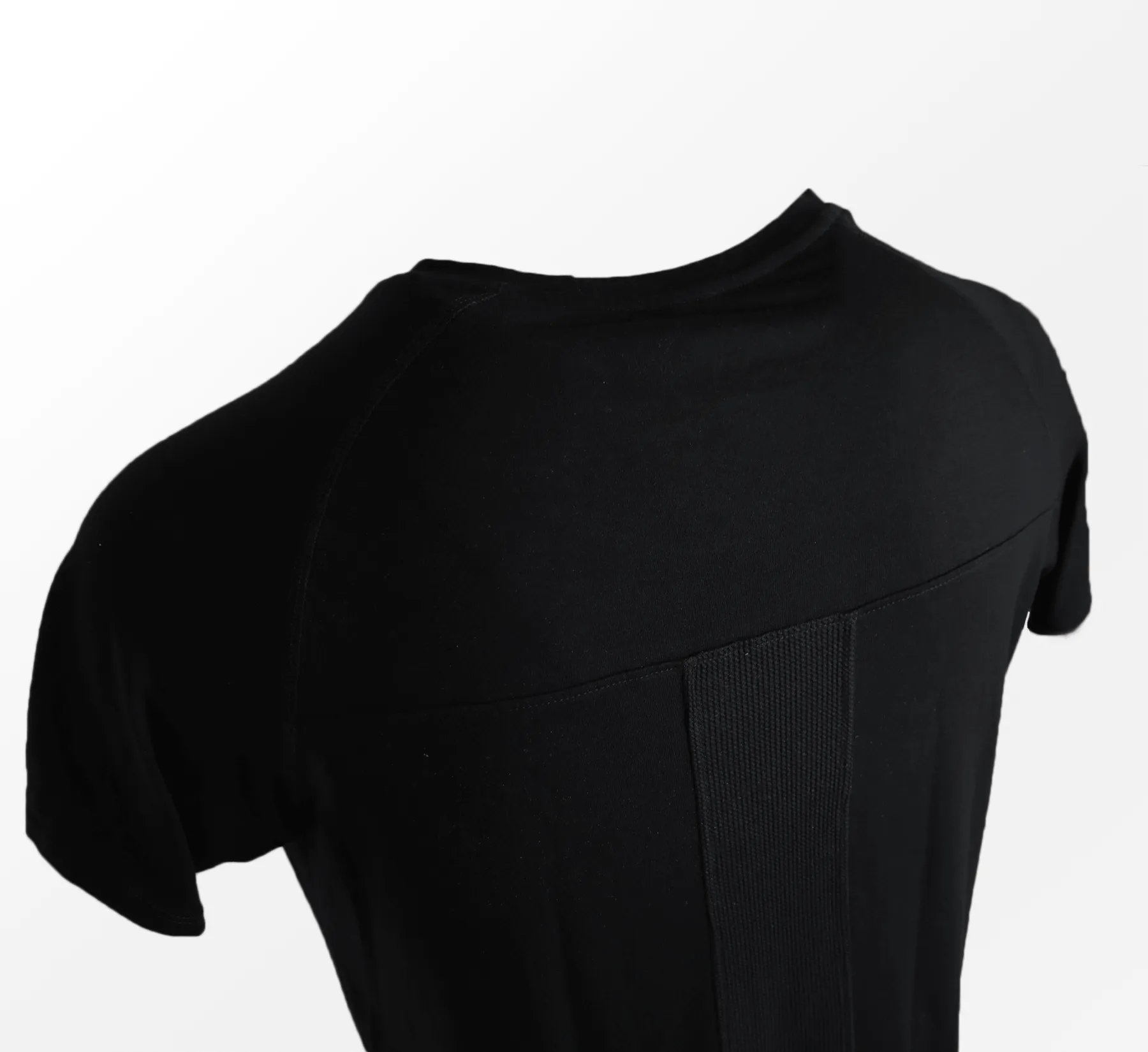 Eucalyptus Mesh Tee - Black